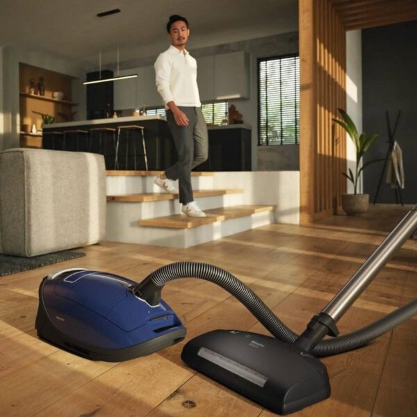 Miele Complete C3 Marin - Canister Vacuum - Image 6