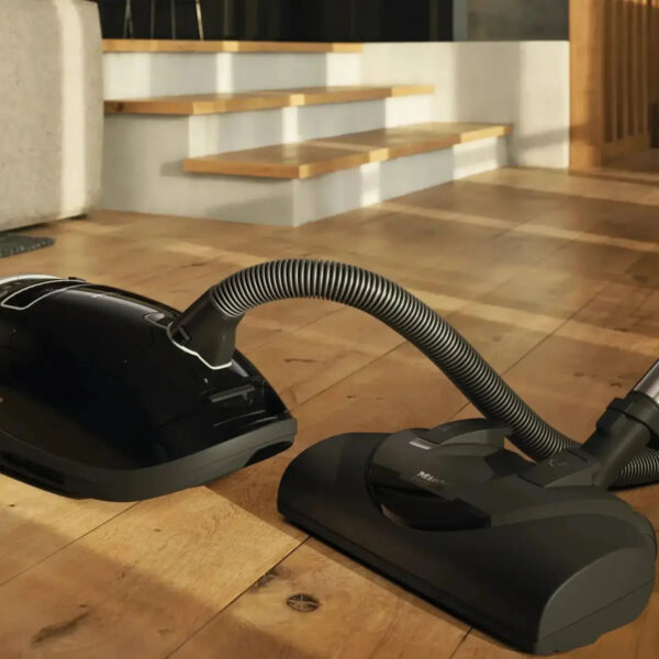 Open Box - Miele Complete C3 Kona - Canister Vacuum - Image 4